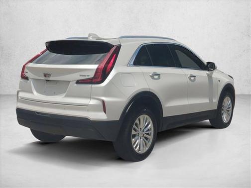 Crystal White Tricoat 2024 Cadillac XT4 Luxury