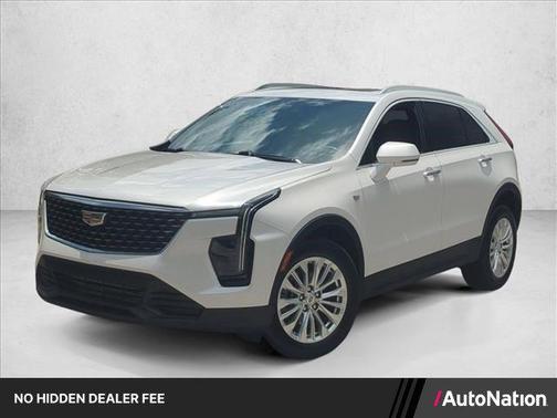 Crystal White Tricoat 2024 Cadillac XT4 Luxury