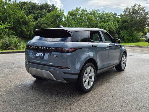 Nolita Grey Metallic 2023 Land Rover Range Rover Evoque SE
