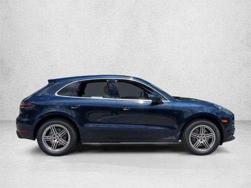 Night Blue Metallic 2019 Porsche Macan Macan