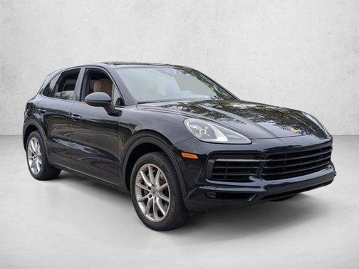 Moonlight Blue Metallic 2021 Porsche Cayenne Cayenne
