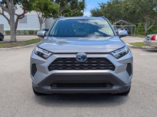 2023 Toyota RAV4 Hybrid XLE