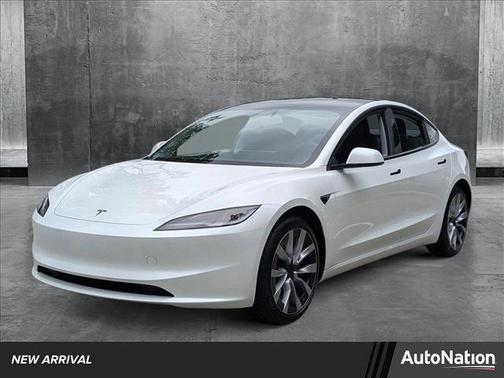 2025 Tesla Model 3 Long Range