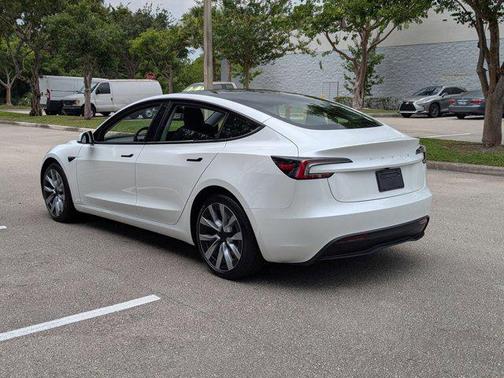 2025 Tesla Model 3 Long Range