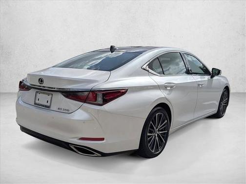 2022 Lexus ES 350 Base