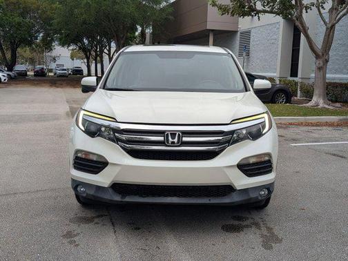 White Diamond Pearl 2017 Honda Pilot EX-L