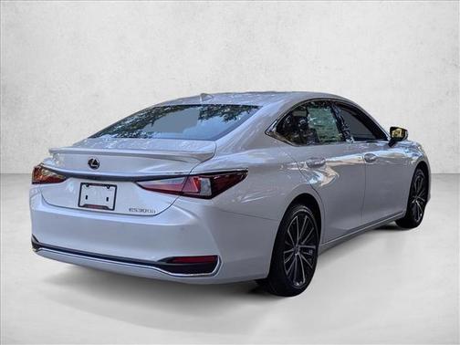 2025 Lexus ES 300h Base