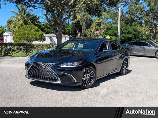 2023 Lexus ES 350 Base