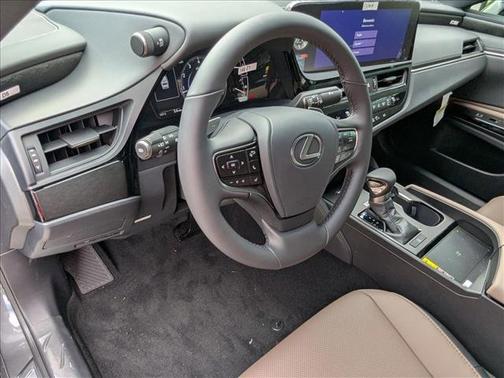 2025 Lexus ES 350 Base