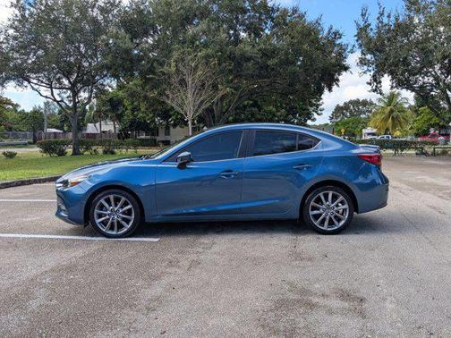 2018 Mazda Mazda3 Touring