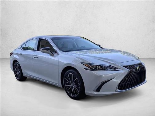 2025 Lexus ES 300h Base