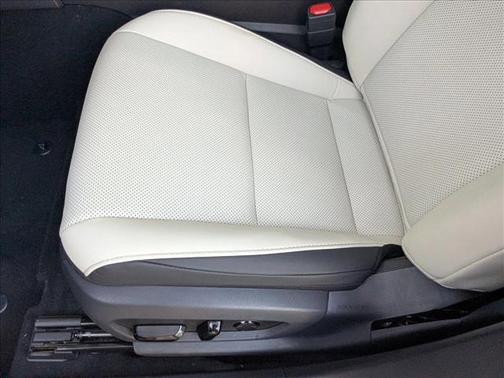 2025 Lexus ES 300h Base
