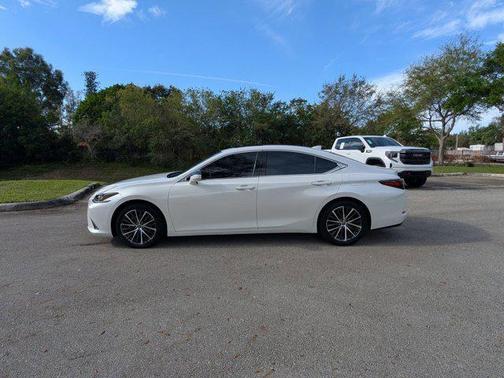 2023 Lexus ES 350 Base