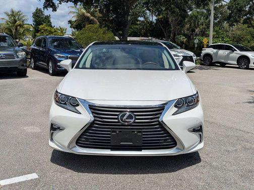 Eminent White Pearl 2018 Lexus ES 350 Base