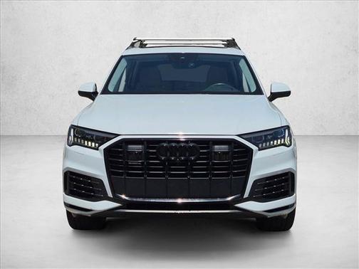 Glacier White Metallic 2022 Audi Q7 55 Prestige