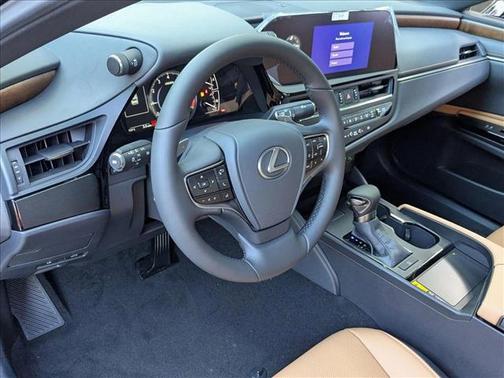 2025 Lexus ES 350 Base