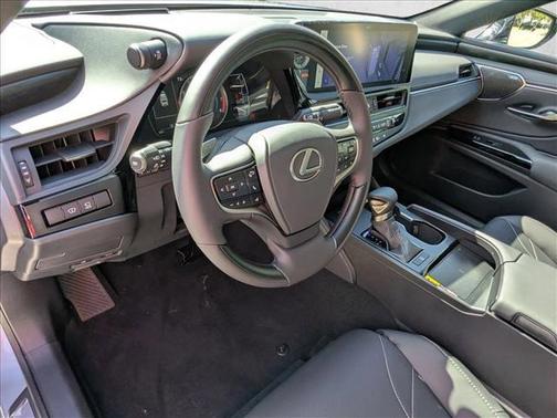 2025 Lexus ES 350 Ultra Luxury