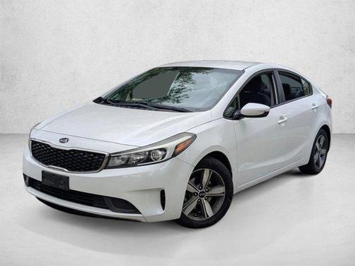 Snow White Pearl 2018 Kia Forte LX