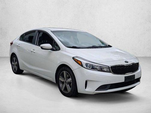 Snow White Pearl 2018 Kia Forte LX