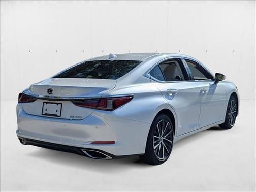 2025 Lexus ES 350 Base