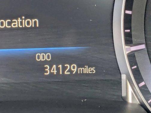 Wind Chill Pearl 2022 Toyota Highlander Hybrid XLE