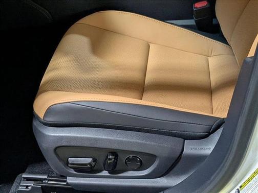 2025 Lexus ES 300h Base