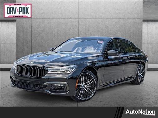 Photo 1 of 23 of 2019 BMW 750 i