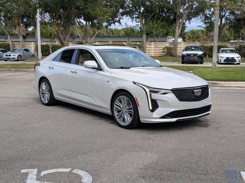 2023 Cadillac CT4 Premium Luxury