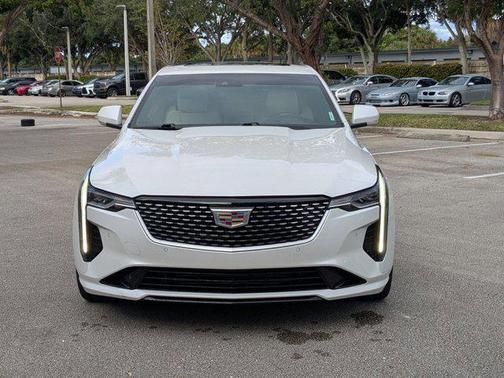 2023 Cadillac CT4 Premium Luxury