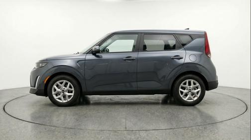 Gravity Gray 2025 Kia Soul LX
