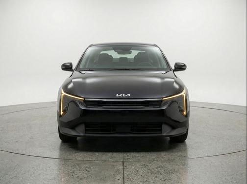 Aurora Black Pearl 2025 Kia K4 LXS