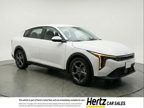 Snow White Pearl 2025 Kia K4 LXS