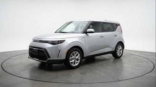 Steel Gray 2025 Kia Soul LX