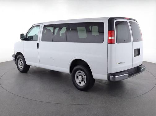 Summit White 2025 Chevrolet Express 3500 RWD 3500 Extended Wheelbase LT