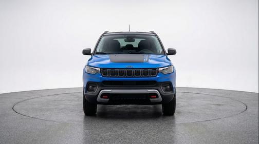 Hydro Blue Pearlcoat 2025 Jeep Compass Trailhawk