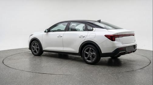 Snow White Pearl 2025 Kia K4 LXS
