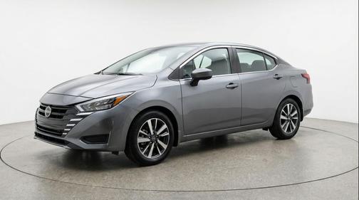 Gun Metallic 2025 Nissan Versa 1.6 SV