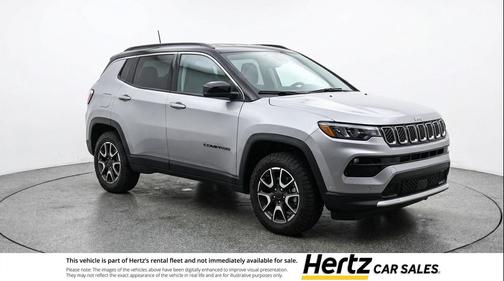 Silver Zynith Metallic Clearcoat 2025 Jeep Compass Trailhawk
