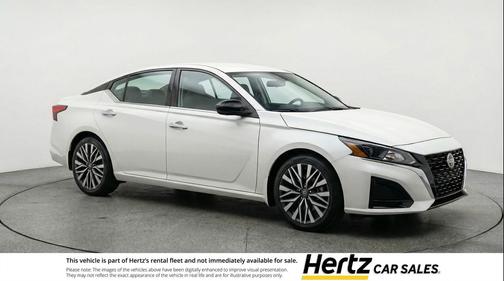 Glacier White 2025 Nissan Altima SV FWD