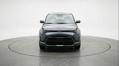 Gravity Gray 2025 Kia Soul LX