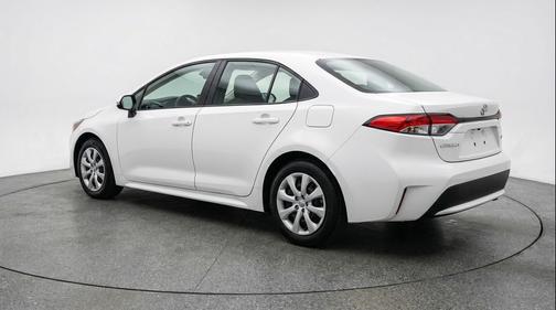 Ice Cap 2025 Toyota Corolla LE
