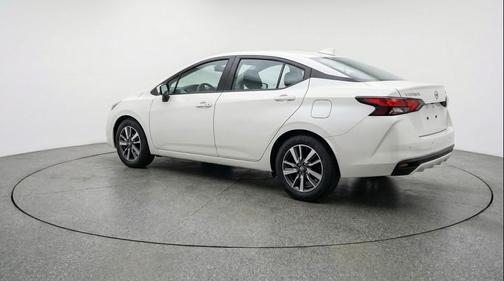 Aspen White Tricoat 2025 Nissan Versa 1.6 SV