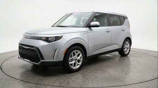 Steel Gray 2025 Kia Soul LX
