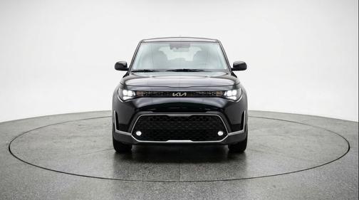 Fusion Black 2025 Kia Soul LX