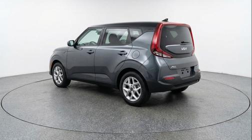 Gravity Gray 2025 Kia Soul LX