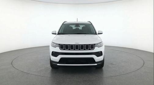 Bright White Clearcoat 2025 Jeep Compass Limited
