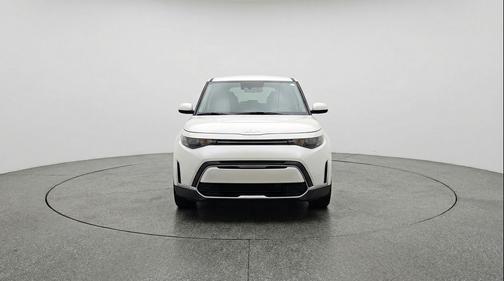 Snow White Pearl 2025 Kia Soul LX