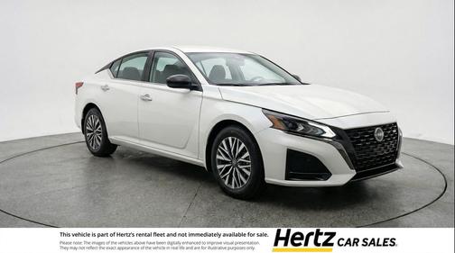 Glacier White 2025 Nissan Altima SV FWD