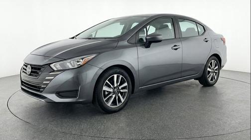 Gun Metallic 2025 Nissan Versa 1.6 SV