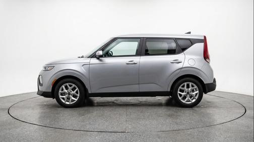 Steel Gray 2025 Kia Soul LX
